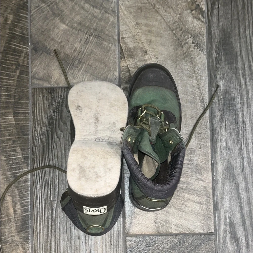 Orvis Green and Black Outdoor Boots